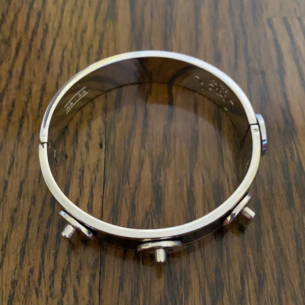Coach turnlock bracelet